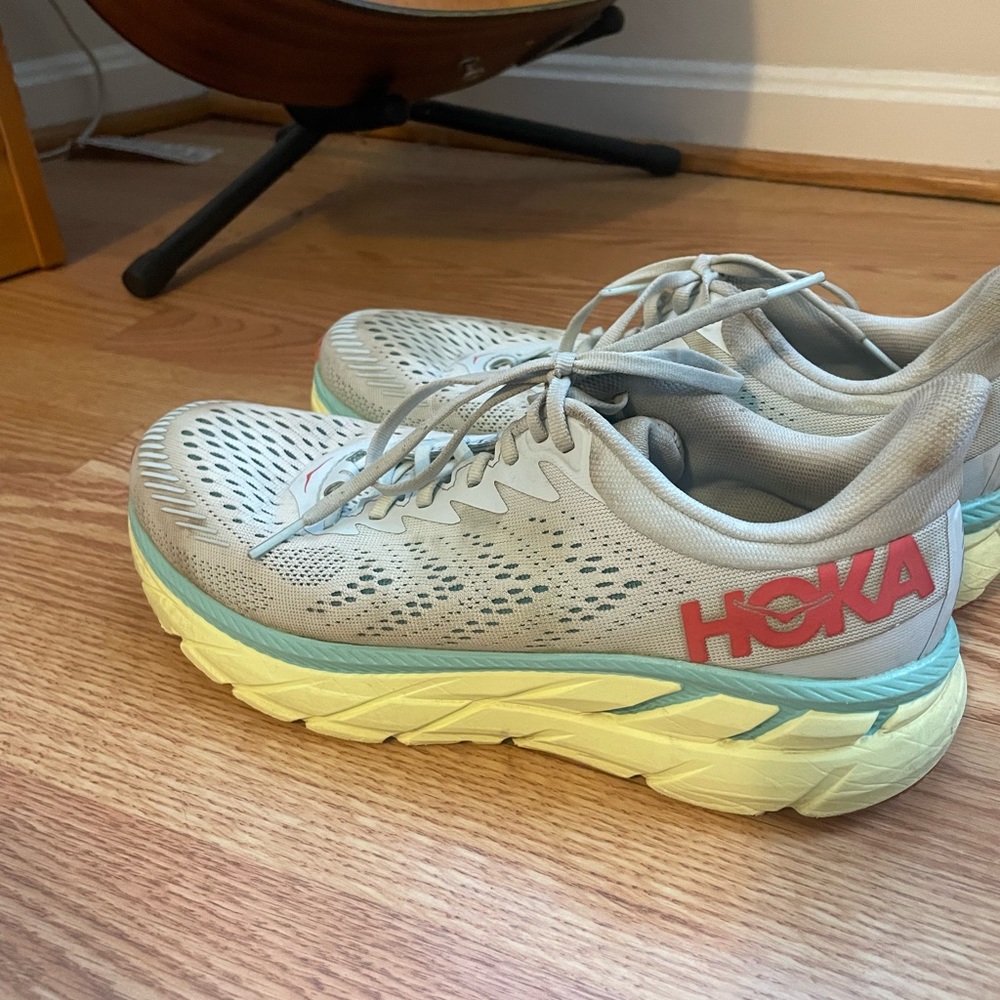 Hoka Clifton 7